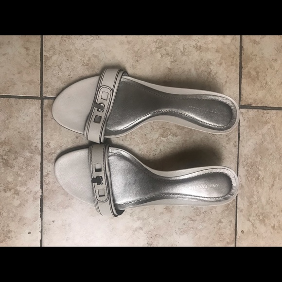 ANN TAYLOR - Picture 3 of 8